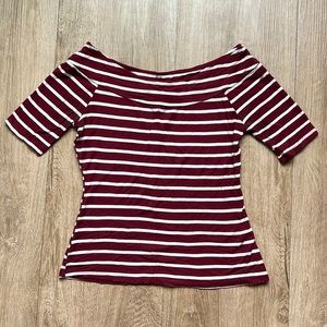 Wet Seal Junior’s Red and White Striped Short Sleeve Casual Top Size Small